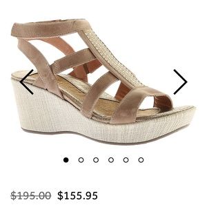 Naot mystery women’s sandals